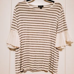 Lord & Taylor T-Shirt